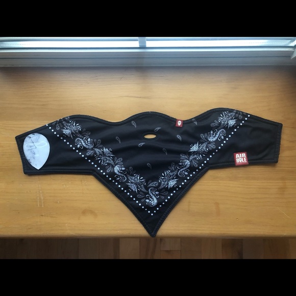 Ski / Snow Mask - Picture 3 of 3